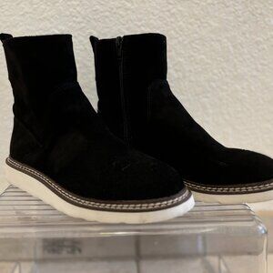 Universal Thread Callah Pull-On Boot Booties